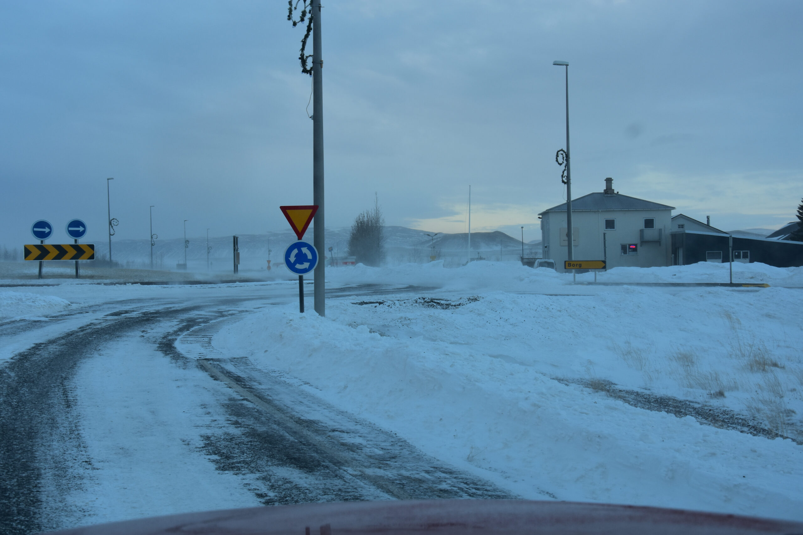 Grímsnes Borg tré skilti byggingar skaflar
